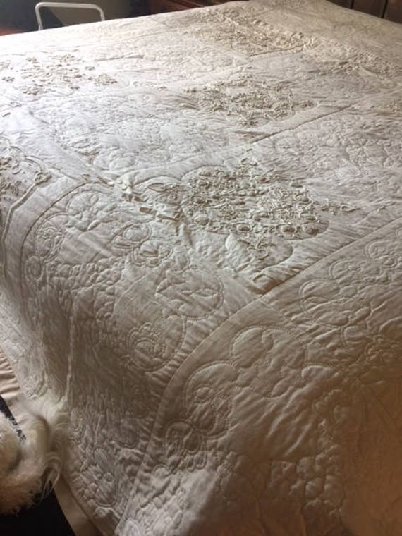 Items similar to Lovely Candlewick Quilt in Shades of Cream Handmade