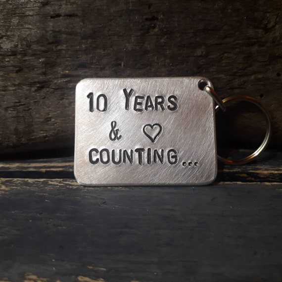 TIN Years /& Counting 10th Wedding Anniversary Gifts 10 KEYRING Keychain Husband