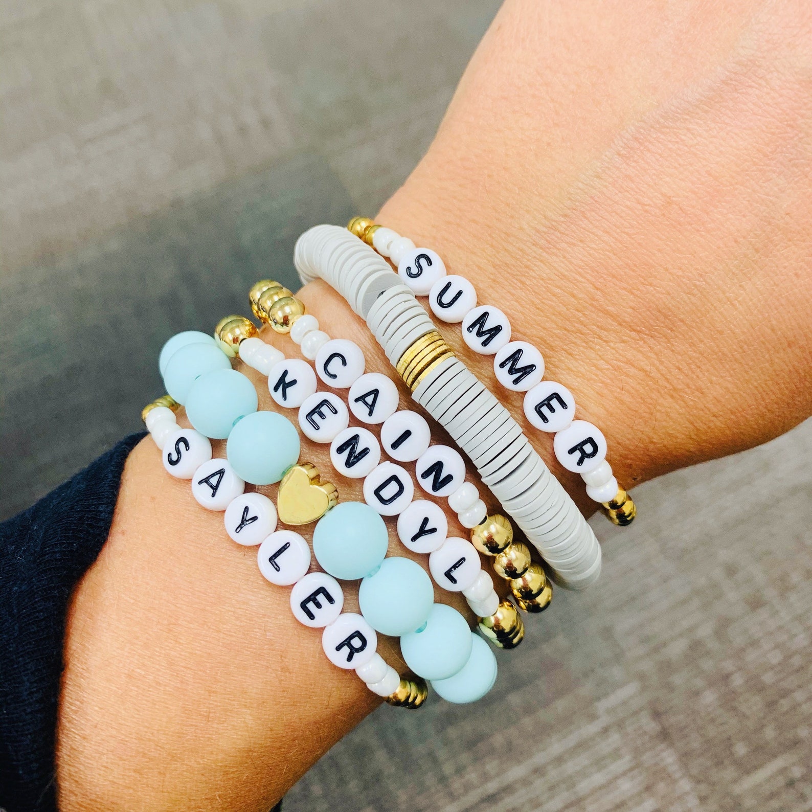 Pile de bracelets PERSONNALISÉE bracelet de perles heishi Etsy