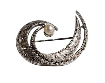 Sterling Silver and Pearl Brooch, Vintage Jewelry