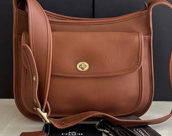 Vintage Coach Berkeley Field Bag Retro 1990s RARE + Preppy + 5284