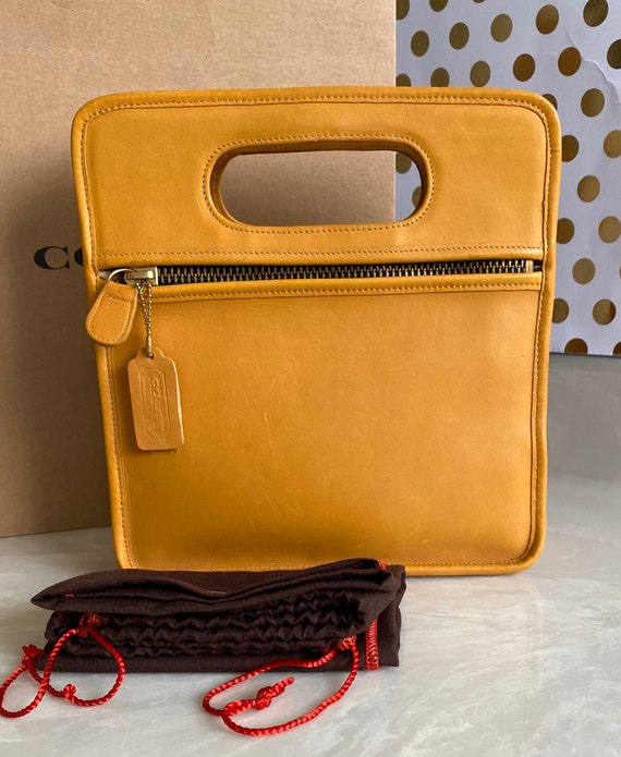 coach classic tote