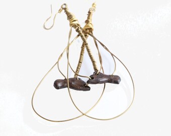 Collectible Yapu, ye ti me beafrica oko: hand carved wood earrings