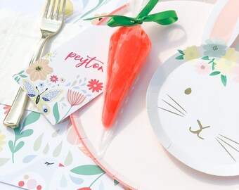 Floral 1st Birthday Party Decor, Garden Birthday Party Decorations, Some Bunny Is One, Boho Floral Party, Spring Party Decor, Gift Tags