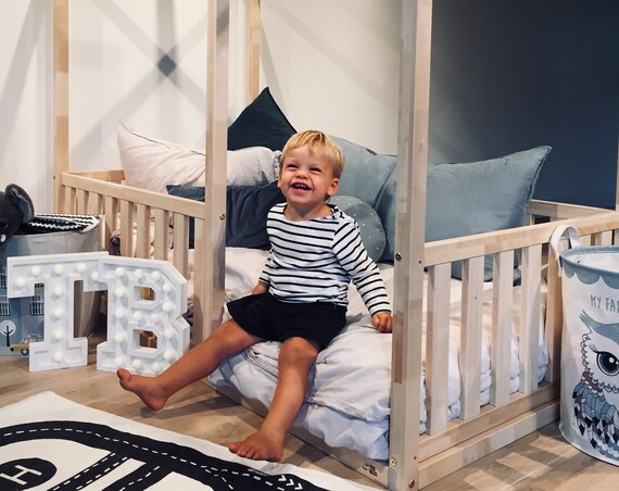 Durable New Toddler bed Play house bed frame Bunk bed Home bed Wood house Floor bed Teepee bed Wooden bed Wood house Montessori bed Gift