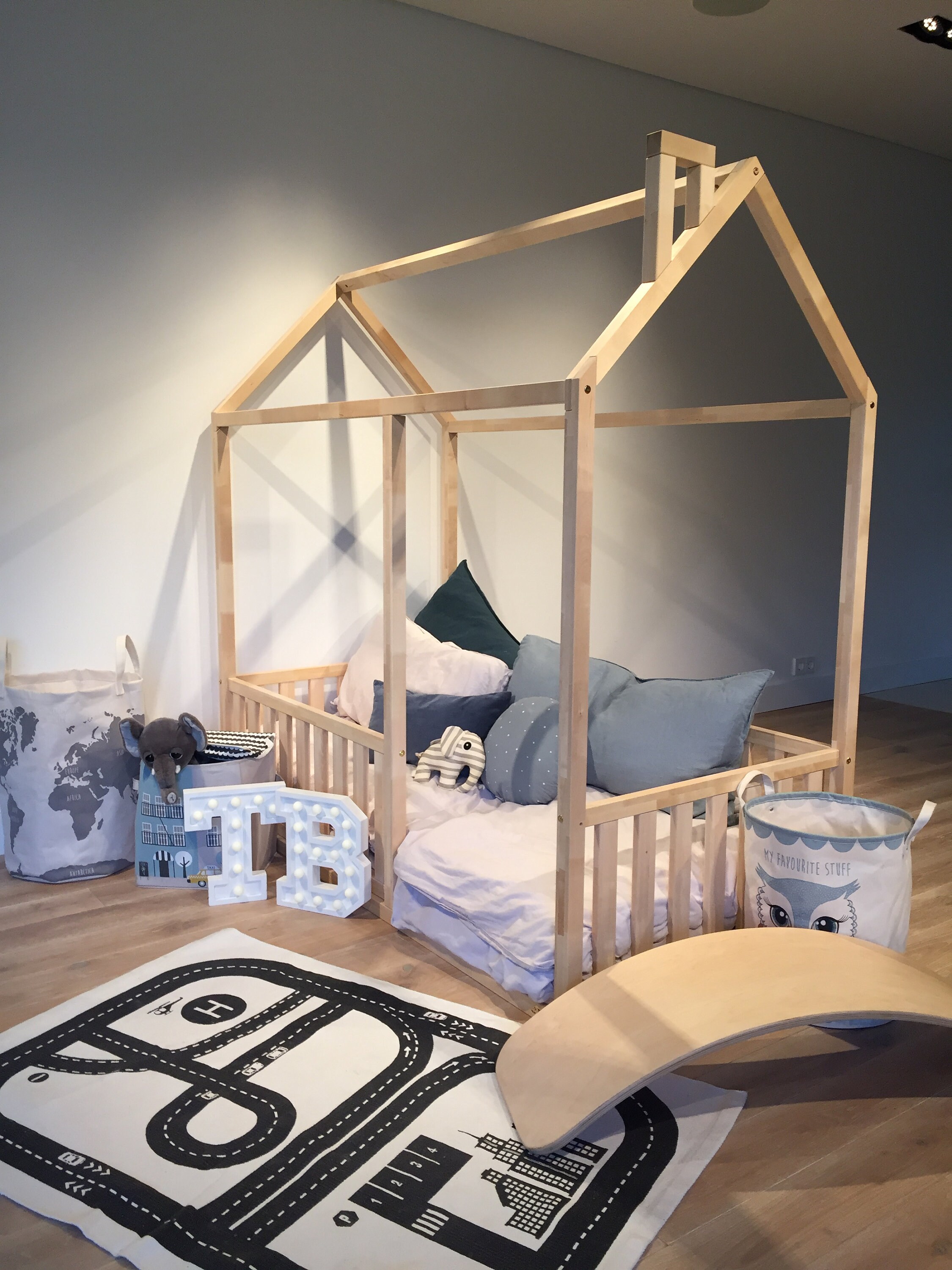 King Queen Size Toddler Bed Play House Frame Children Bunk 1