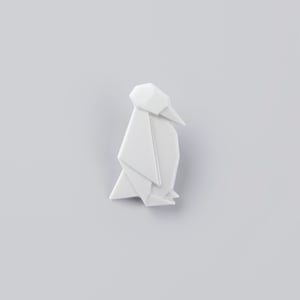 PORCELAIN  BROOCH PENGUIN/Porcelain penguin/Porcelain origami/Origami pin/Origami brooch/Porcelain pin/Japaneese origami/Origami penguin