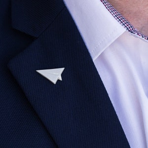 MINIMALIST ORIGAMI PLAIN/Origami plain ceramic pin/Origami mens lapel pin/Dainty Wedding lapel pin/Porcelain pin button/Groom lapel pin