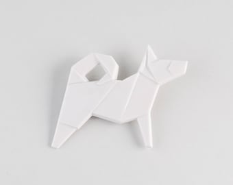 PORSELEINEN BROCHE HOND/porseleinen origami/origamispeld/origami broche/porseleinen speld/origami varken/Japanse origami/porselein varken/Japans cadeau