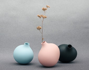 PORCELAIN DESIGN VASE/Round vase pink/ White vase imo/Porcelain flower holder/Round shape vase/ Easter decoration/ Easter tablesetting decor