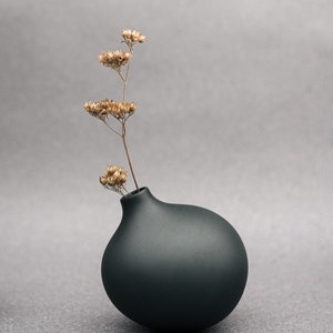 PORCELAIN DESIGN VASE/Round vase navy/ White vase imo/Porcelain flower holder/Round shape vase/ Easter decoration/ Easter tablesetting decor image 7