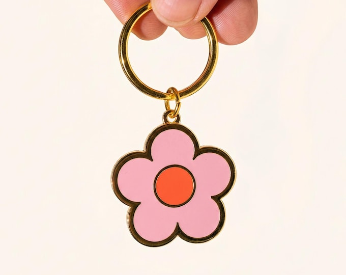 Daisy Flower Keychain: Double-Sided Enamel Floral Keyring
