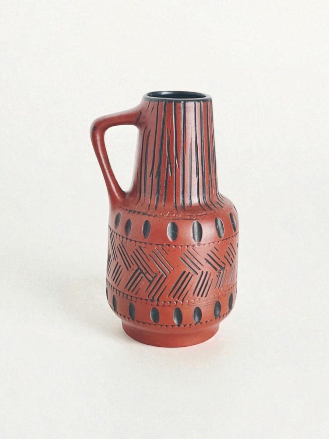 Mid Century Terracotta Sgraffito Jug – Sawa West German Pottery