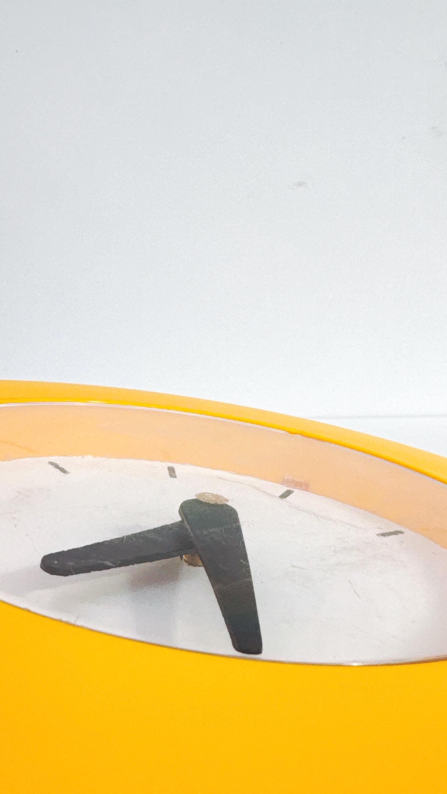 ヴィンテージ IKEA KVARTA 掛け時計 – 80 年代のポストモダンな