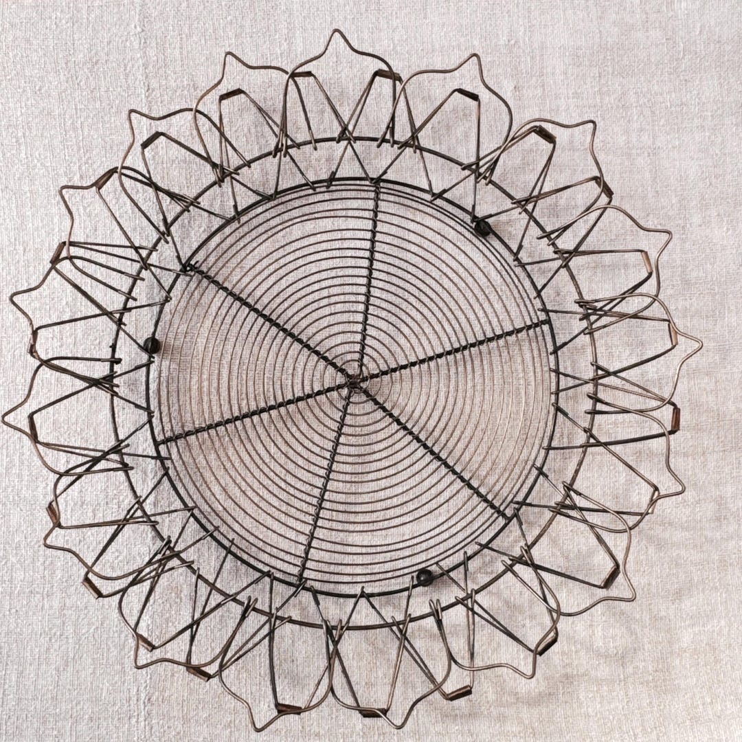 Vintage Mid-century Folding Wire Fruit Basket - Rustic Wire Design With ...