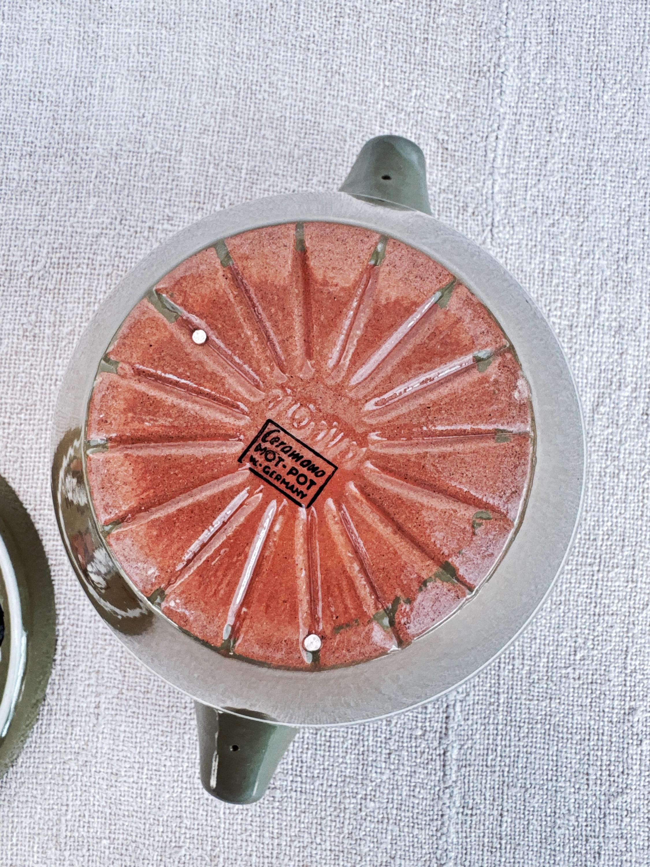 1970年代のセラマーノ陶器瓶 – 西ドイツ製、手描きの素朴な陶器、蓋