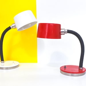 Retro gooseneck desk lamp in white or dark orange • lacquered metal 80s table lamp • pop art style vintage light with curved neck