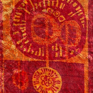 Retro mid century modern wall tapestry from the 70s made in Hungary