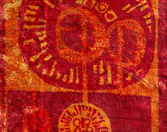 Retro mid century modern wall tapestry from the 70s made in Hungary