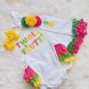 vestito di compleanno per bambine con due frutti - vestito di compleanno per bambine con due frutti - vestito di compleanno per bambine con due frutti - invito di compleanno per bambine con due frutti