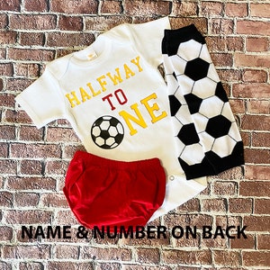 jongens halve verjaardag outfit - jongens zes maanden verjaardag - jongens 6 maanden - jongens halverwege een - jongens voetbal outfit - halverwege een shirt