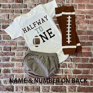 jongens halve verjaardag outfit - jongens zes maanden verjaardag - jongens 6 maanden - jongens halverwege een - jongens voetbal outfit - halverwege een shirt