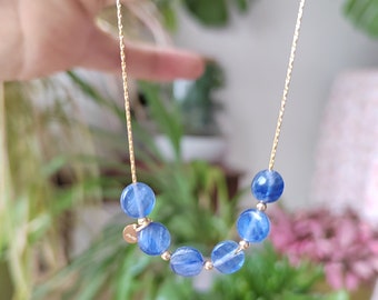 Necklace fine chain fine gold filled 14k kyanite pearl flattened flat natural semi-precious stone handmade chic delicate ras the neck