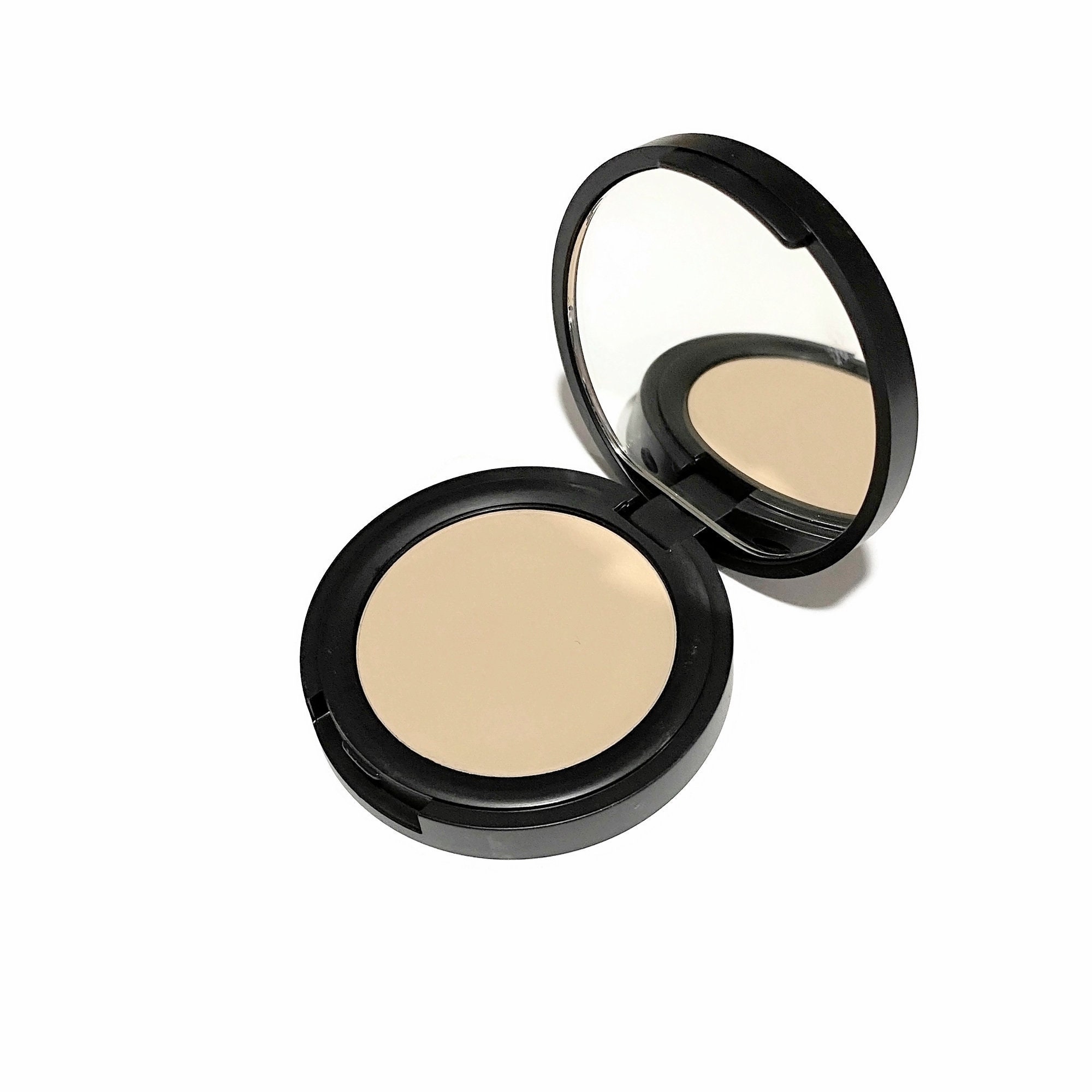Консилер organic. Консилер organic