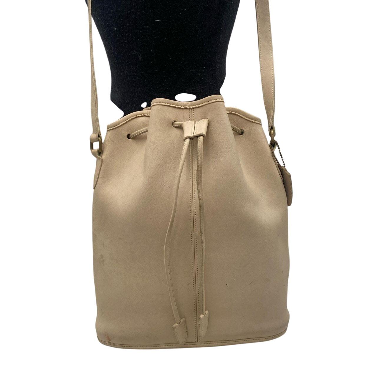 Vintage Coach 9946 Nicholas Bucket Bag – Glove-tanned Leather