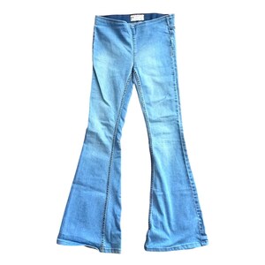 Free People Flare Jeggings | Größe 26 | Stretch-Pull-On-Denim in leichter Waschung Bild 6