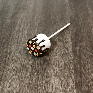 Faux Fall Marshmallow Lollipop: Tiered Tray Decor