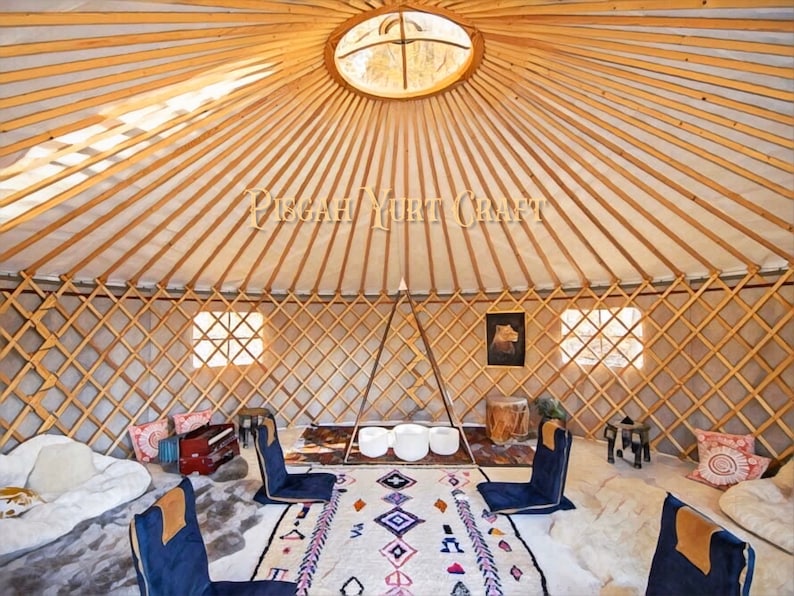 20' Yurt, Traditionally Framed by Pisgah Yurt Craft, Base Package imagen 1