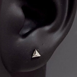 Triangular pyramid piercing, Cartilage, cz stud ,Tragus Piercing, CZ piercing, Helix Earring, conch piercing /stud earrings/B13