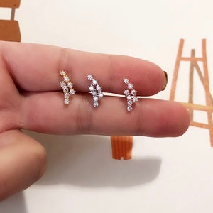 Two line bar Piercing/Cartilage earring/CZ stud ear piercing/Tragus Piercing/CZ piercing/Helix Earring/conch piercing
