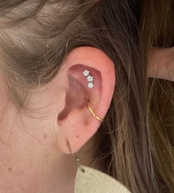 Orecchino per cartilagine a forma di stella di Saturno: piercing all'elica in argento sterling - Italia