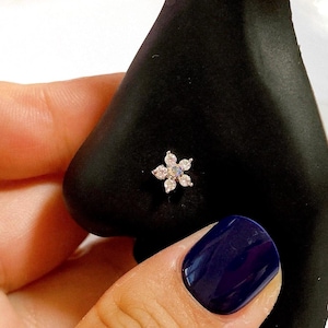 Big flower nose stud, nose piercing, cute nose ring, flower jewelry, L bend, nose bone, small nose stud, cartilage earring, 20G, N25