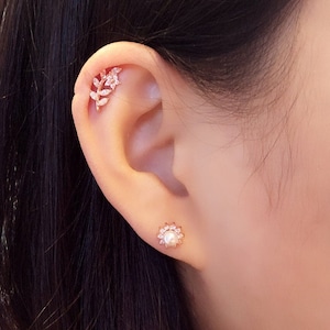 Pendientes con forma de flor en oro rosa de 14 quilates, en capas, de latón, de 14 quilates, para perforar, de cartílago, trago, hélice, concha, minimalistas, 18