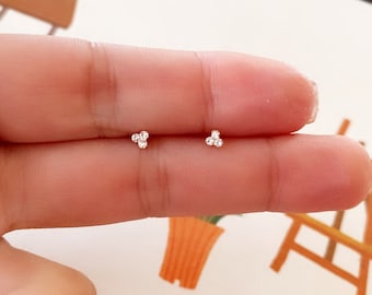silver triangular nose ring, nose piercing, cute nose ring, nose studs jewelry, L bend, small nose stud, cartilage earring, minimalist 22G