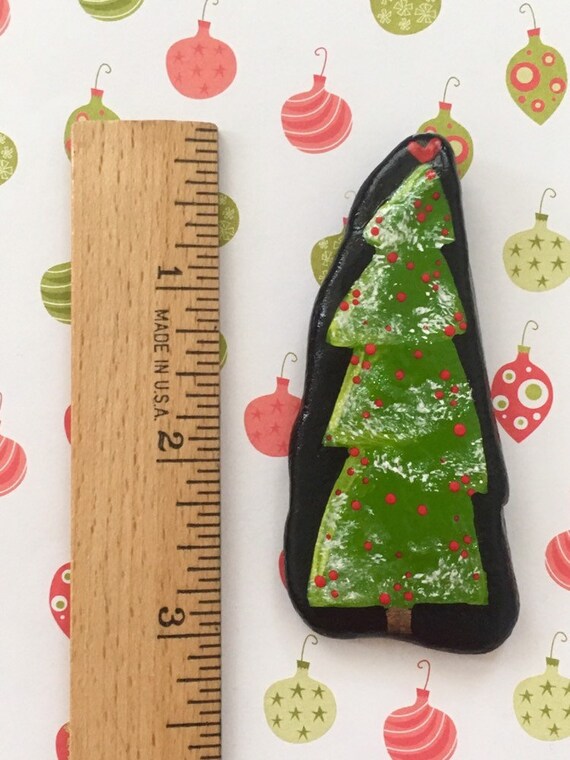 Frosted Berry Christmas Tree Prayer Rock Etsy