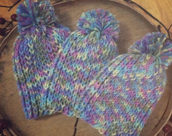 Tuque for newborn/newborn knitted Hat/Tuque with Pompom for baby/knitted hat with Pompom