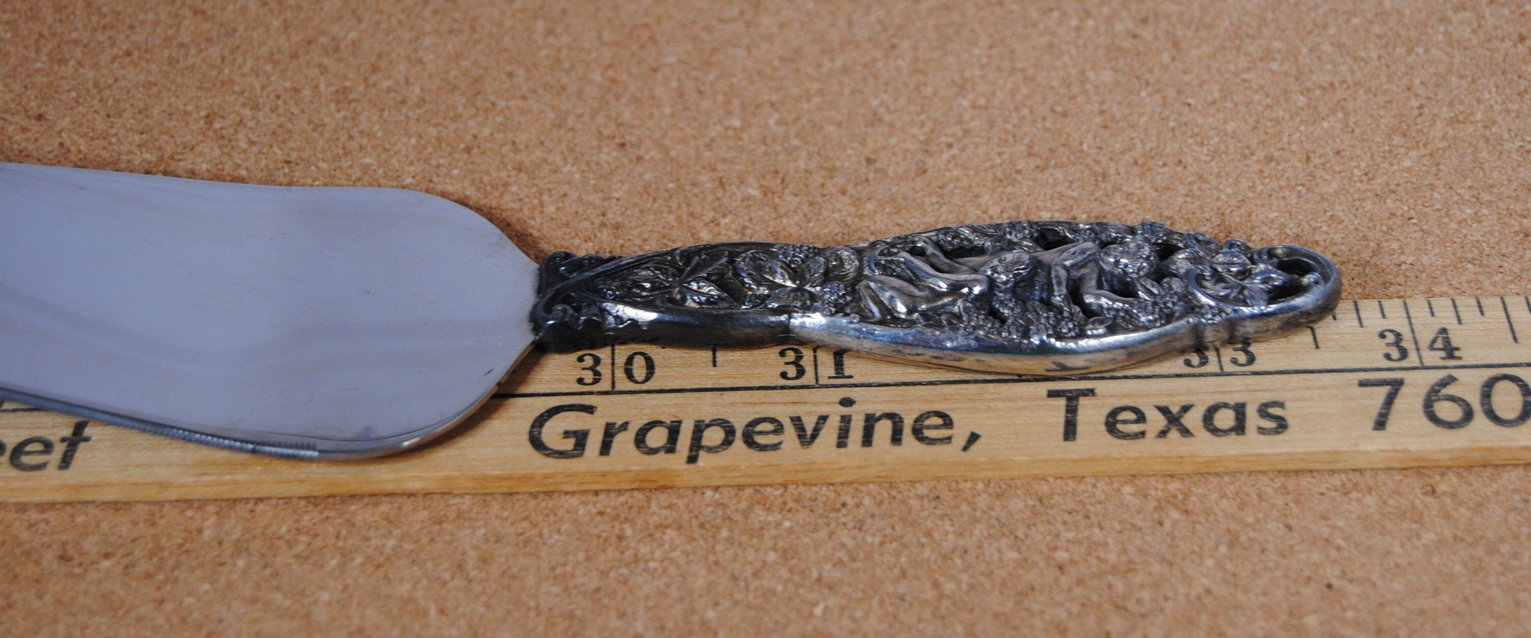 Reed and Barton Mirrorstele Dessert Serving Piece With Ornate Design ...