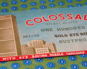 Vintage Colossal needlebook - Collectible sewing notions - 1950's homemaker