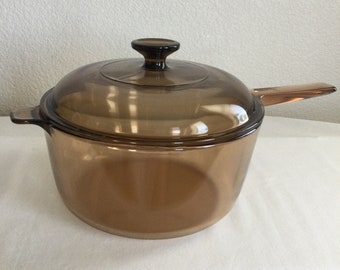 2.5 Liter Vintage Amber Vision Corning Pyrex Glass Saucepan Pot w/Helper Handle & Lid