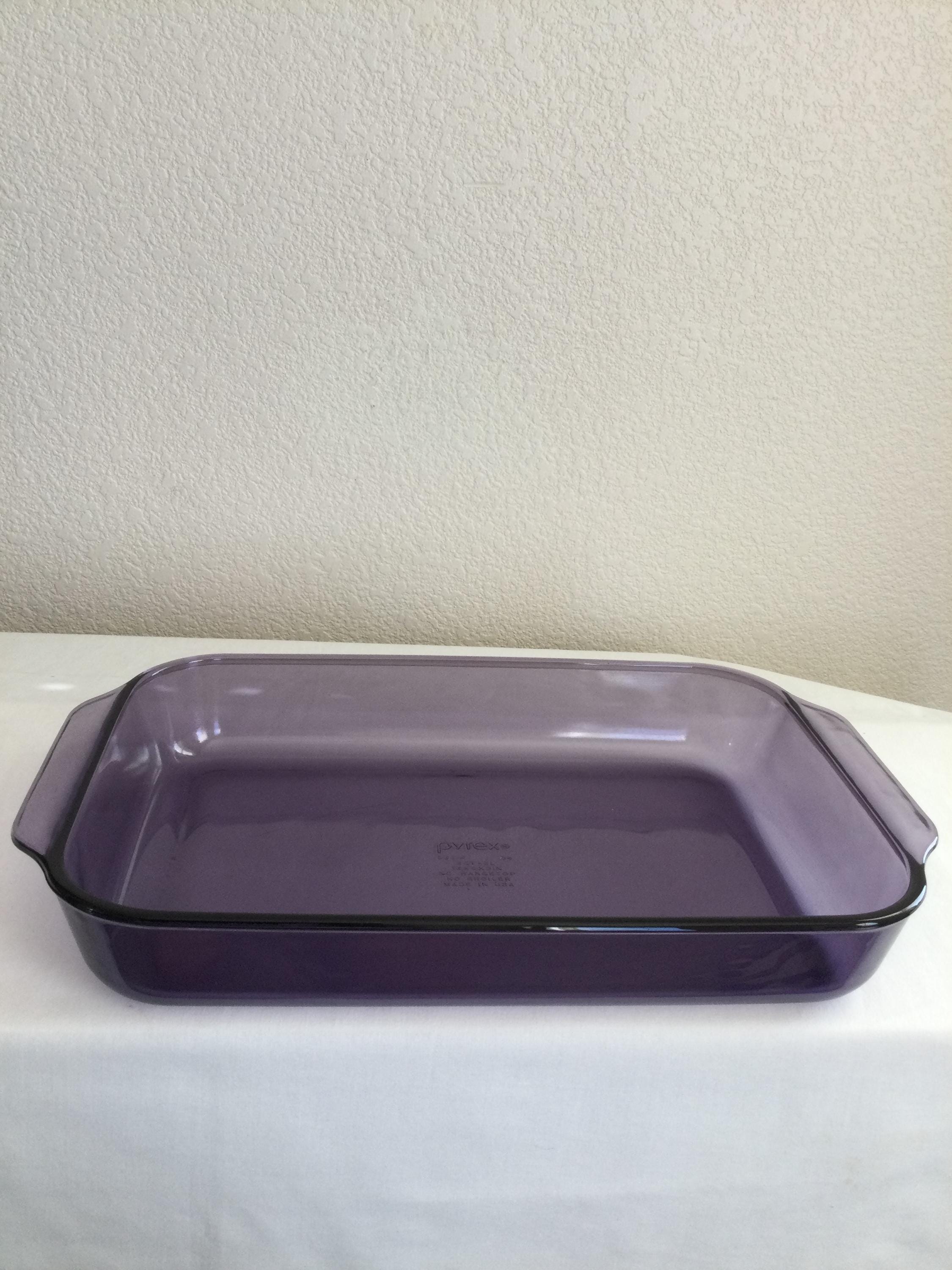Pyrex Purple Pan