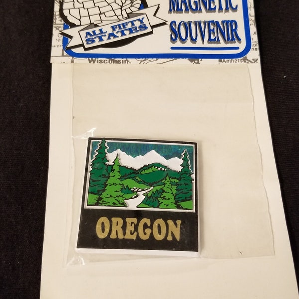 Oregon - Souvenir Magnet - Lovely Scenery - Plastic - Allen Lewis Manufacturing