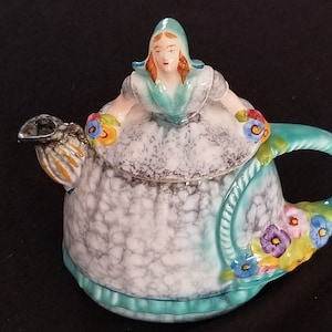Antyczny rzadki dzbanek do herbaty Dutch Girl Milk Maid: Royal Crown Germany 1940, wysokość 7-1/2&quot;