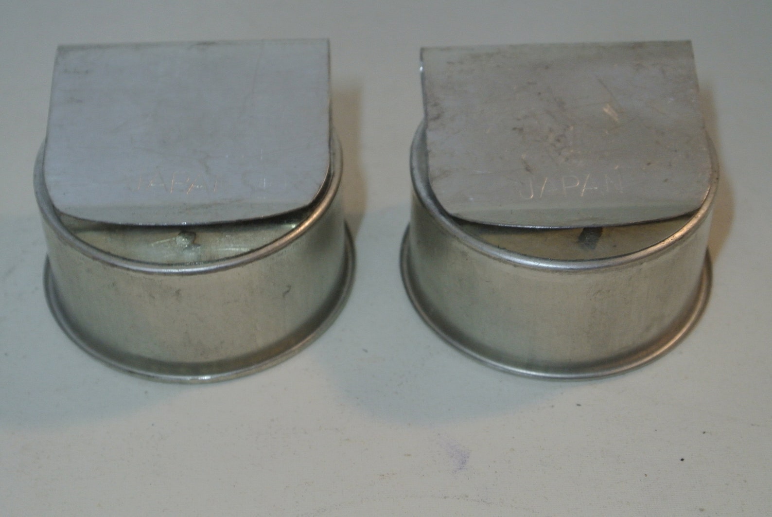 2 Metal Palette Cups W/ Bottom Clips for Palette 2 Etsy