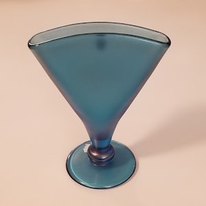 Fenton Iridescent Blue Fan Vase with Original Label: MMA Hallmarked on Bottom
