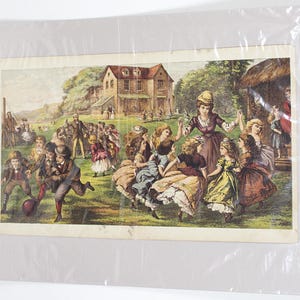 1850er Jahre Handkolorierte Lithographie Kinder Spielen Schulhaus Doppel Seite 17 1/2 x 10 1/4 Spiele Sport Aktion Sommer Spaß viktorianisches Kleid