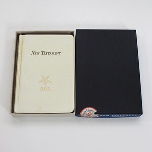 Holy Bible New Testament New in Box Leather bound Hardcover Masonic Edition Freemasonry Color Plate